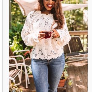 Blu Pepper size medium Boho lace top NWOT